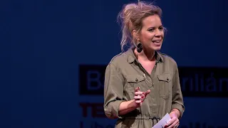 Nem zenészként zenész életet élni | Adrienn Nagy | TEDxLibertyBridgeWomen