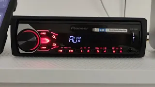 Pioneer MVH-180UB с установленным Bluetooth модулем.