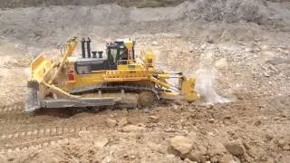 Komatsu 475 Ripping