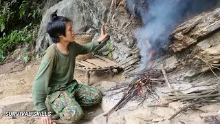 FULL VIDEO : survival, skills, being attacked by wild animals, quickly building shelter