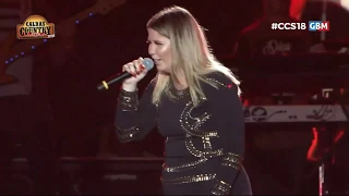 Marília Mendonça - Parece Namoro (Ao Vivo) (Caldas Country Show 2018)