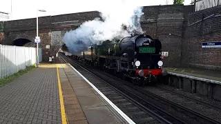 35028 Clan Line with the Belmond Pullman passes Feltham 16/2/18