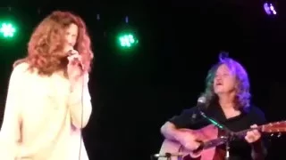 Sophie B. Hawkins: Damn, I Wish I Was Your Lover (Feb 2016 acoustic)