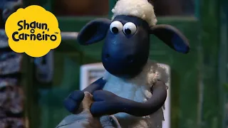 🐑Shaun, o Carneiro [Shaun the Sheep] O que há na bolsa? 🐑 Hora Especial🐑| Cartoons Para Crianças