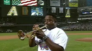 2001WS Gm7: McGuire performs 'God Bless America'
