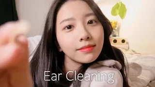 Sis?Do u want me to clean ur ear in bed?[ASMR](Ear cleaning role playing)