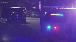 One dead, another critically injured during robbery in SE Houston