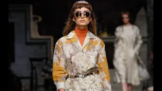 TRUSSARDI Spring 2013 Milan - Fashion Channel