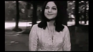 Frida Boccara - Cent mille chansons (1968 song, 1969 footage)