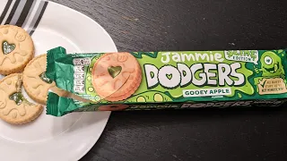 Jammie Dodgers Gooey Apple Reviewed