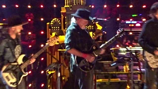 Neil Young - Love and Only Love (live) 9/22/2018 Farm Aid 2018 Xfinity Theatre, Hartford, CT