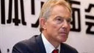 Blair Backs Cameron Program, Criticizes Brown in Memoir
