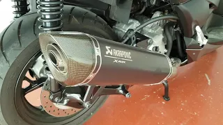 Yamaha Xmax 300 akrapovic