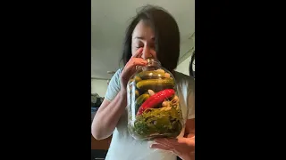 ОЧЕНЬ ПРОСТОЙ РЕЦЕПТ! Соленые огурцы и помидоры от Лолиты 🥒🍅☝️