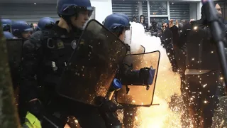 Gewalttätige Ausschreitungen bei Mai-Protesten gegen Macron  in Frankreich