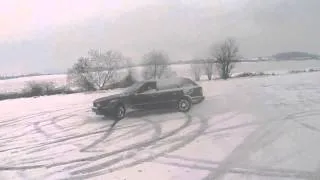 BMW e34 525ix 4x4 snow drift