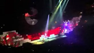 Roger Waters [HD]: The Wall live 2010 - "Another Brick in the Wall, Part 2" - Anaheim 12/14/10