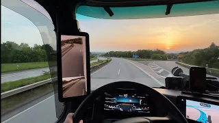Truck driving in the Dusk | New Mercedes Actros |  🇩🇪 Meisenheim |