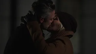 Rollins + Carisi 23x13 Scene 6: rollisi kiss outside the courthouse