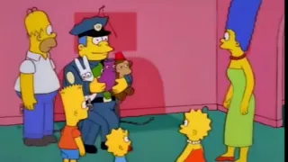 The Simpsons-everyone in Springfield steals everything in The Simpsons House HQ 4:3