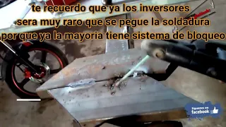 Por que se pega mi electrodo al soldar