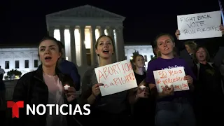 Mítines ante la Corte Suprema a favor y en contra del aborto | Noticias Telemundo