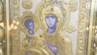 Вшанування ікони Божої Матері "Троєручиці"
