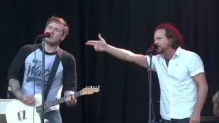 The Gaslight Anthem & Eddie Vedder - State of Love and Trust (Live 2012)