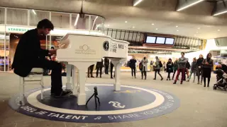 Ludovico Einaudi ''Night'' Cover - Live at Arnhem Railway Station