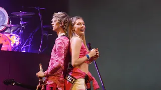Machine Gun Kelly loses $100 to a fan girl in a Height contest (Cleveland, Ohio)