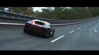 Bugatti Chiron Cracks the 300mph boundary.