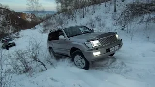 Делика на заварке против стоковых авто (Lexus LX 470, Land Cruiser 100, Lada 4x4, Delica)