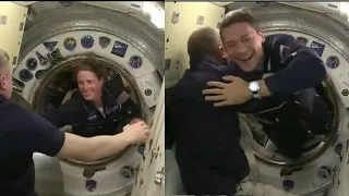 Soyuz MS-24 hatch opening