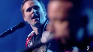 Muse performing "Pressure" on Taratata