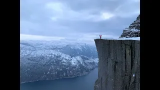 How To Hike Preikestolen (Pulpit Rock) In Winter