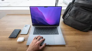 Travelling with the Macbook Pro M1 PRO 16 (Base Model)