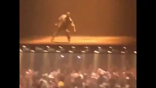 Kanye West Performs 'Jesus Walks' At Madison Square Garden