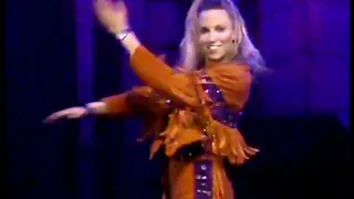 Electric Youth - Debbie Gibson (Live Show 1990).