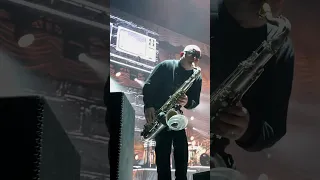 Let’s ‘ave some, er… SAXOPHONE 🎷🎷🎷🎥 @tagmix The O2 Arena, London, Dec 2023