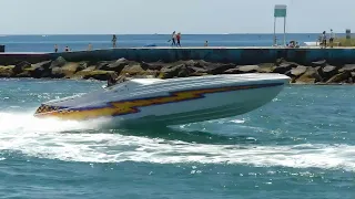 ONLY IN MIAMI FAST BOATS FOR OVER 8 MINUTES !!!!!!#hauloverinlet #fastboats