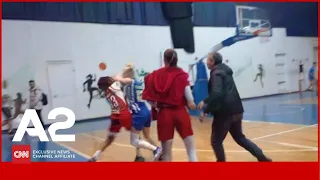 Sherr masiv pas derbit Partizani-Tirana, basketbollistet grushte e shkelma njëra-tjetrës