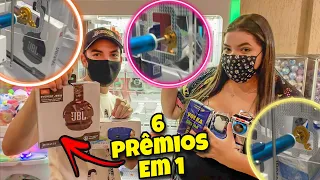 PEGUEI 6 PRÊMIOS NA KEYMASTER COM R$100 REAIS !!! MÁQUINA DE PEGAR CELULAR !!