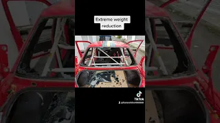 Extreme weight reduction. Alfa Romeo 155 DTM replica