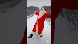 Наступает Новый год что то чешется живот 🎅 🎄