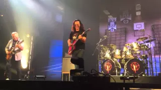 Rush in Calgary 2015: Mini Lerxst rant during "What You're Doing"