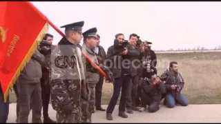 BELBEK STANDOFF BETWEEN RUSSIAN UKRAINE SOLDIERS