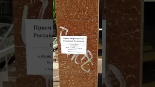 В Херсоне орки предлагают получить паспорт рф. Без него нельзя оформить сим-карту