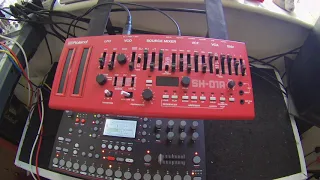 Elektron Octatrack & Roland SH01A