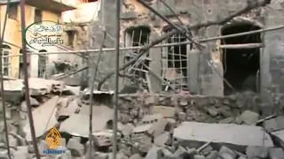 Civilian evacuations from besieged Homs begin