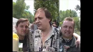 Фанаты на День памяти Юрия Хоя / Кладбище на Баках (04.07.2005)